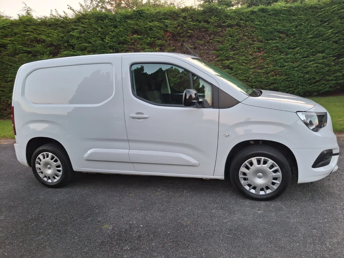 Opel Combo 2023 - Image 4
