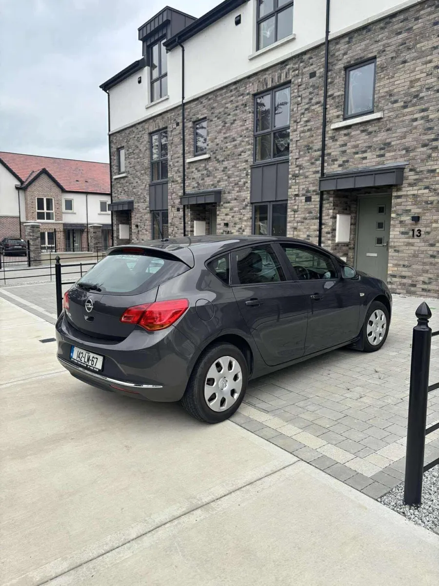142 Opel Astra 1.3cdti New NCT 04/2026 - Image 3