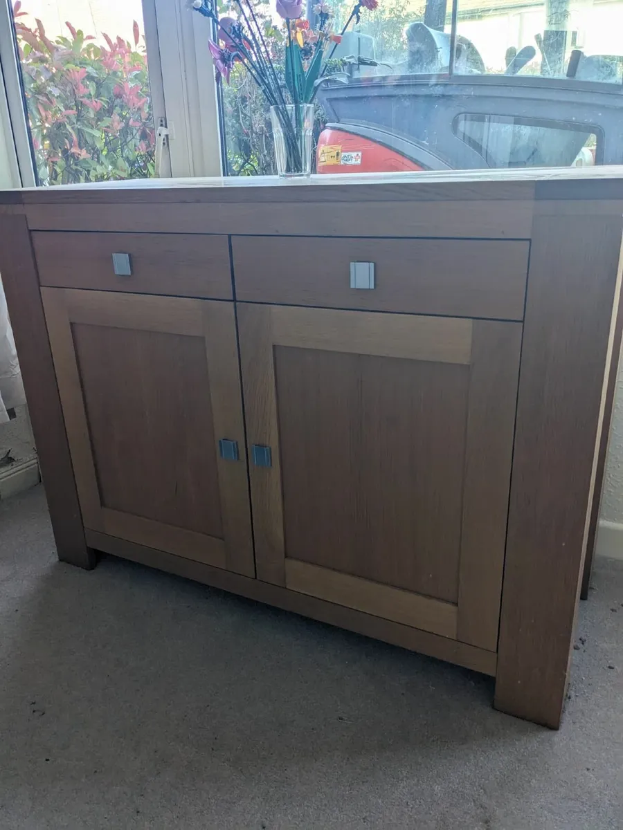 Oak sideboard - Image 4