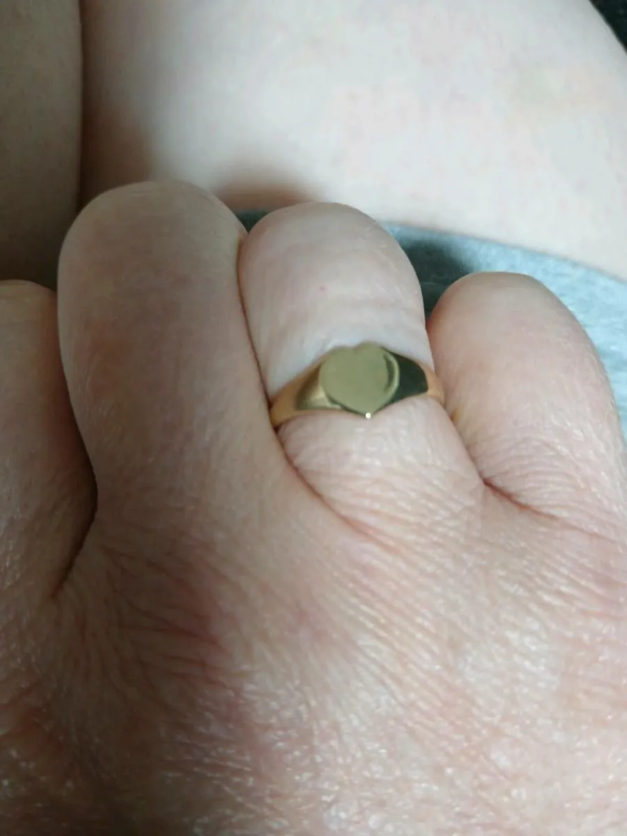 9ct gold ring - Image 2