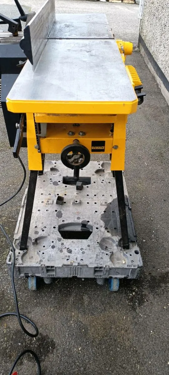 DeWalt  DW733S - Image 2