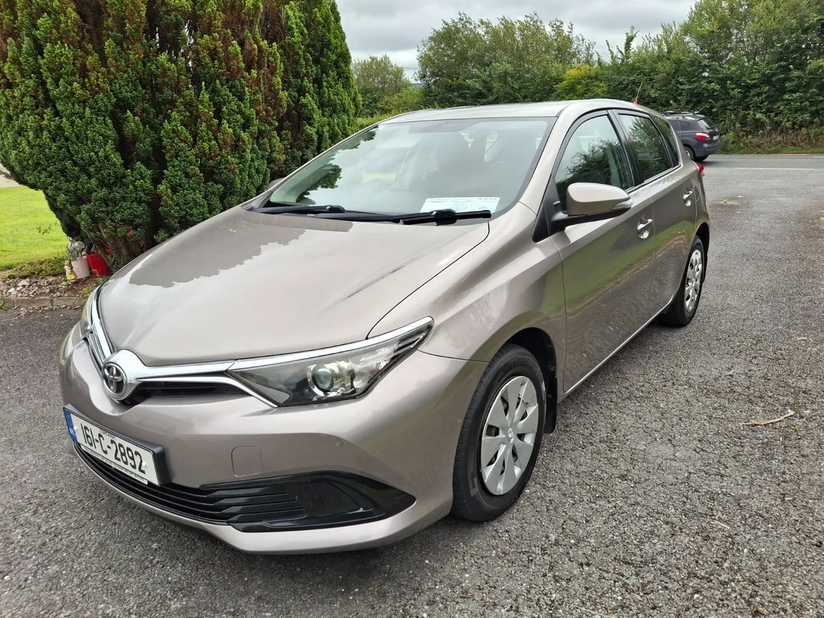 Toyota Auris 2016 - Image 3