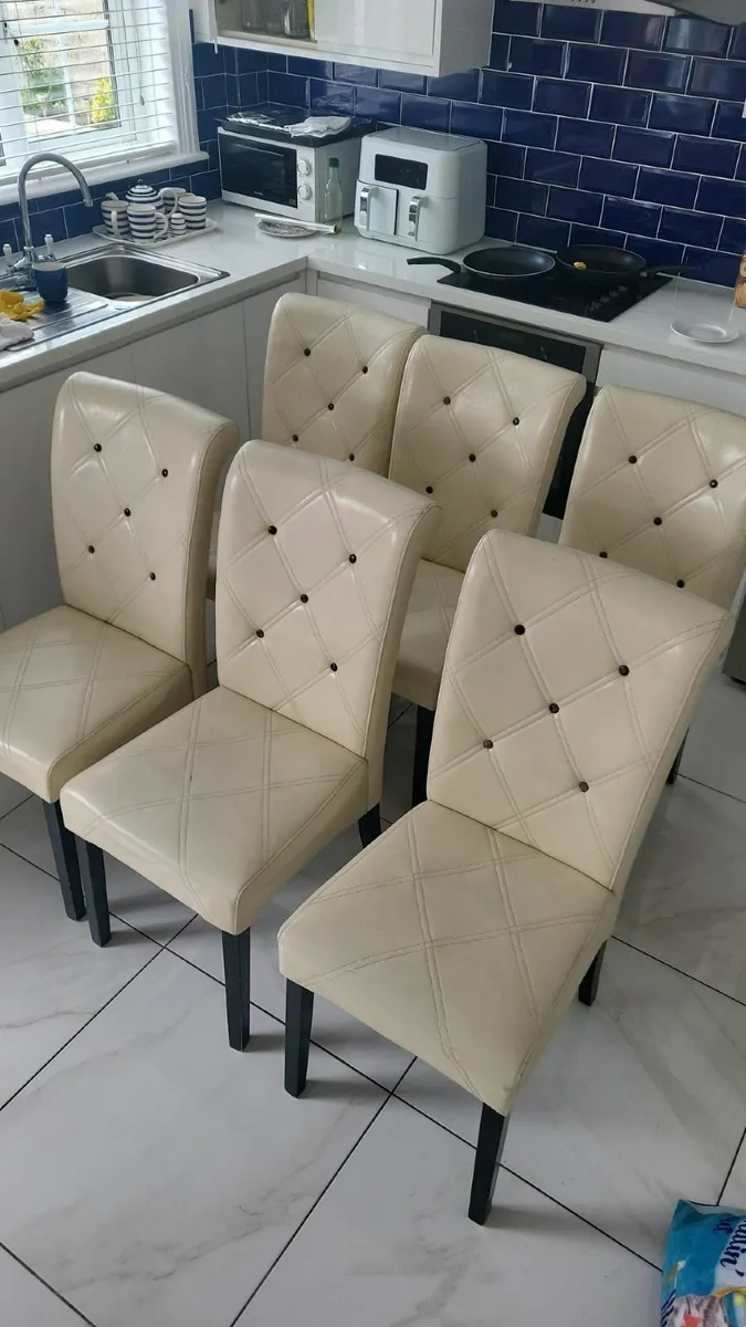 Dining room chairs - Image 1