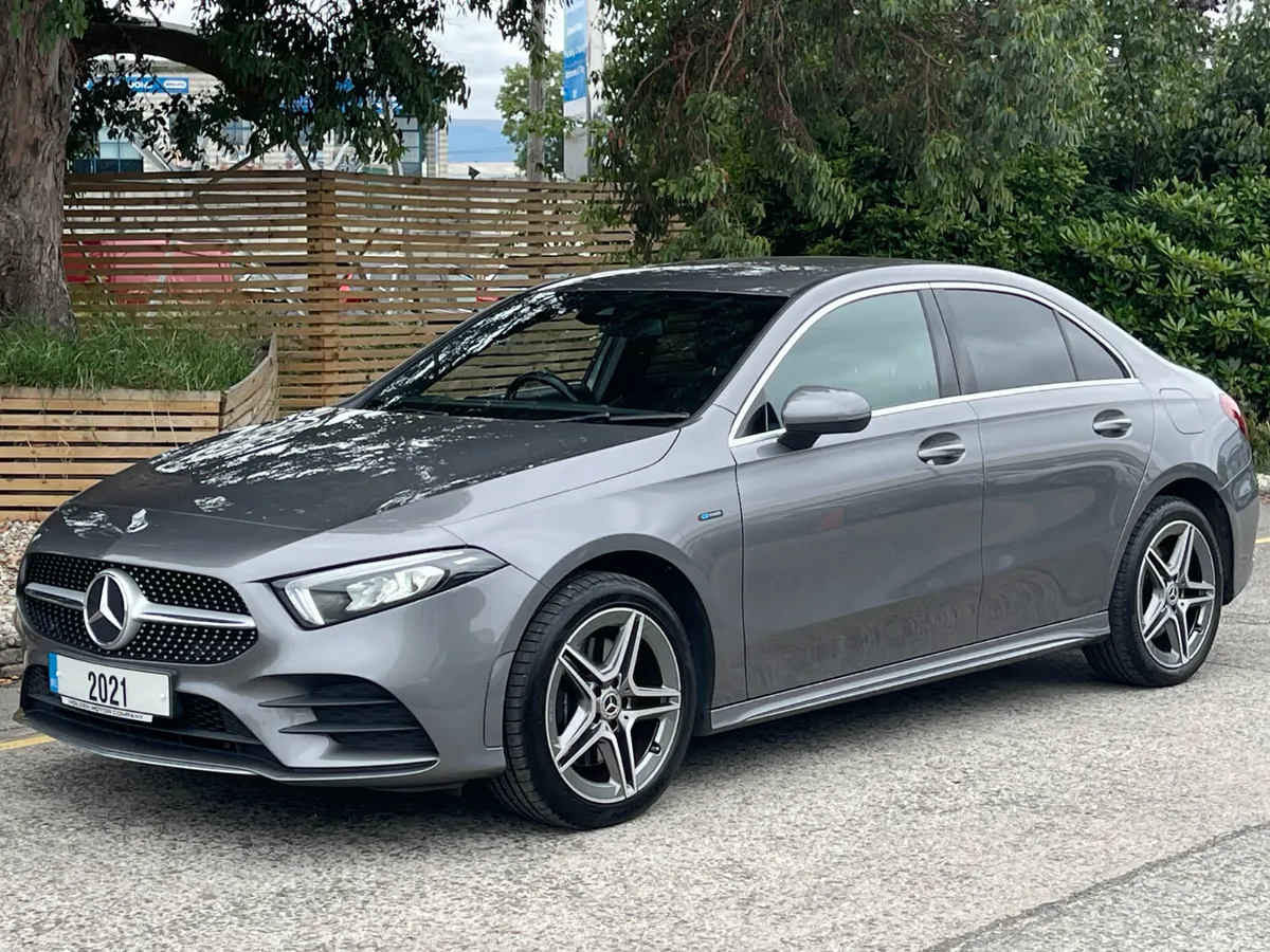 Mercedes-Benz AMG 2021 - Image 3