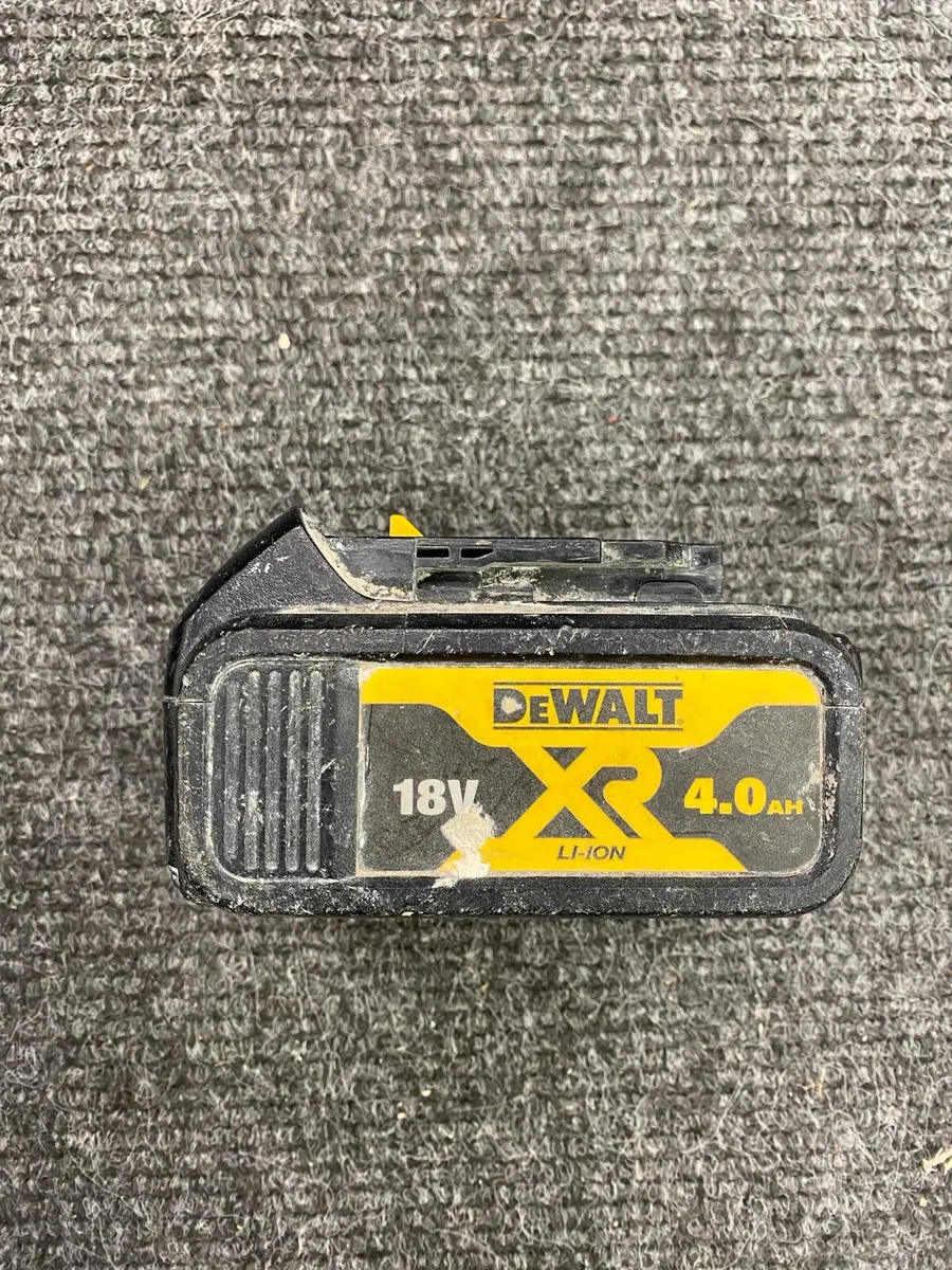 Dewalt Drill Set - Image 3