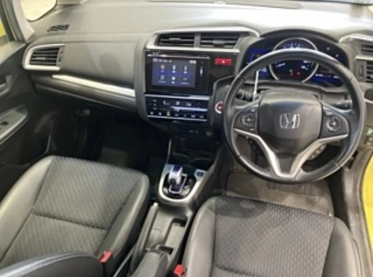 Honda Fit 1.5 Automatic Hybrid, Hi Spec’s low mile - Image 2