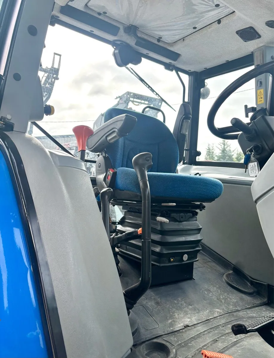 NEW HOLLAND T5070 *** Low Hours*** - Image 3