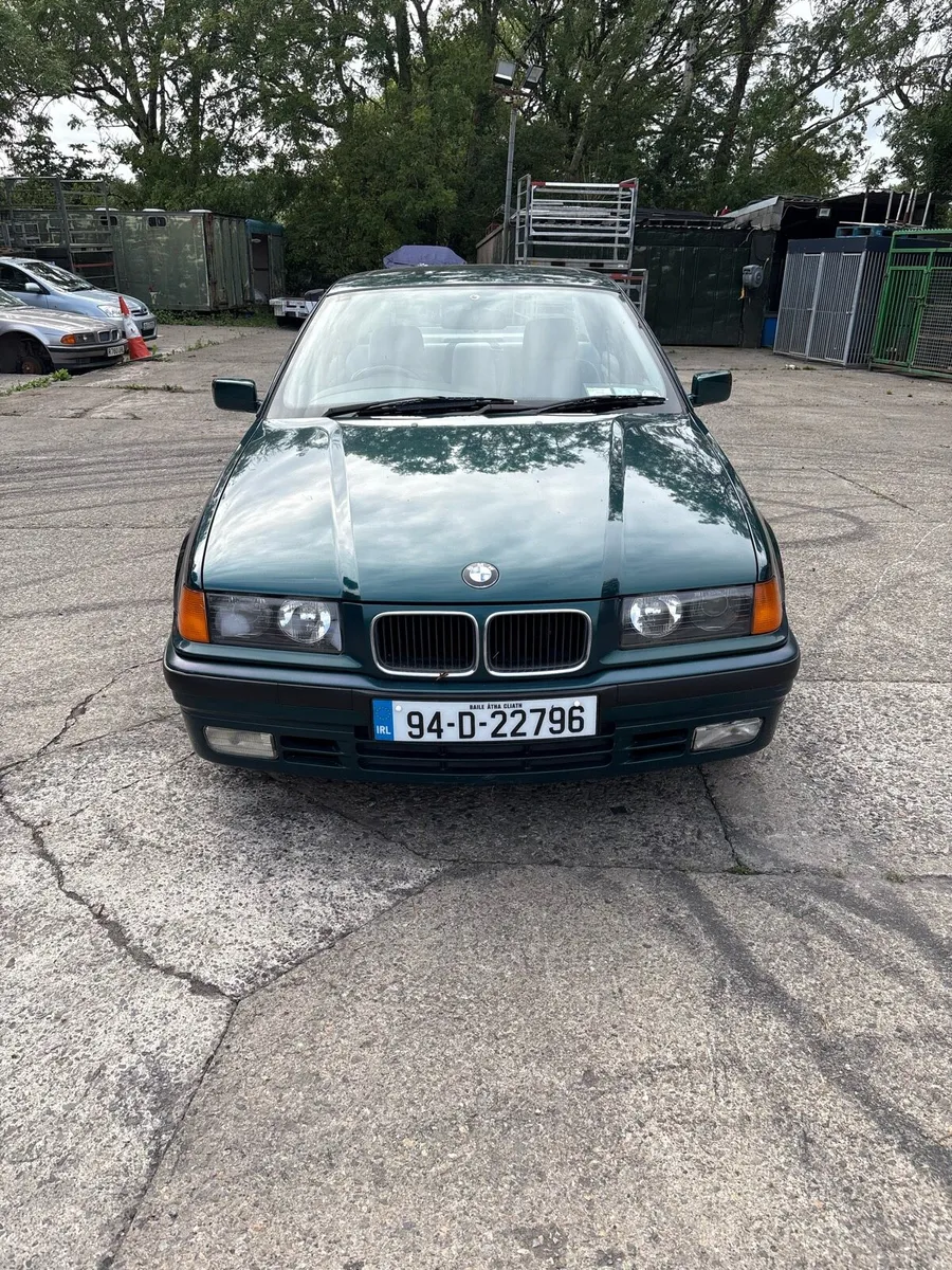 Bmw 318i - Image 2