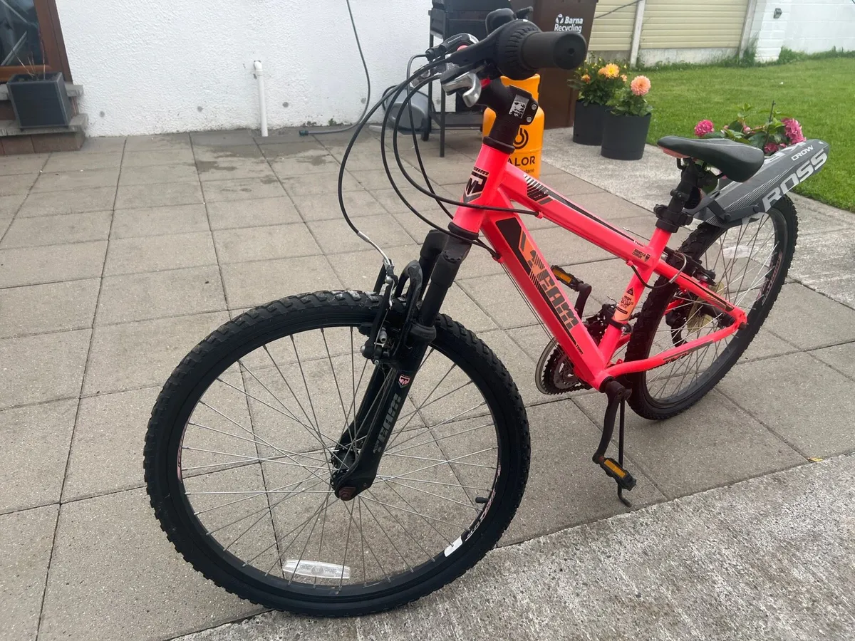 Girls bike - Image 3