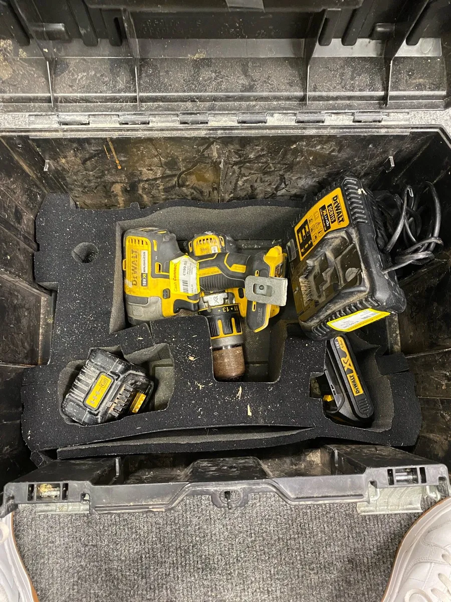 Dewalt Drill + Driver Set - Image 2
