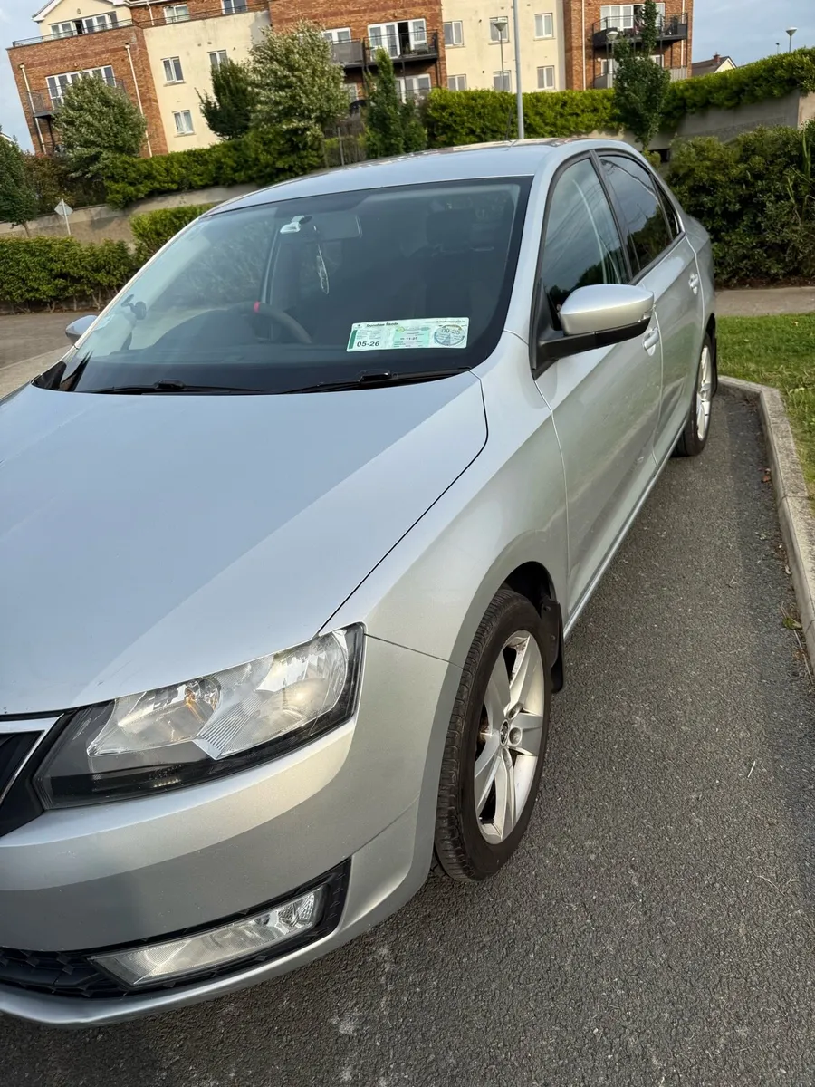 Skoda Rapid 2015 - Image 3