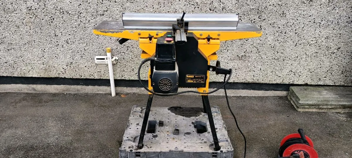 DeWalt  DW733S - Image 3