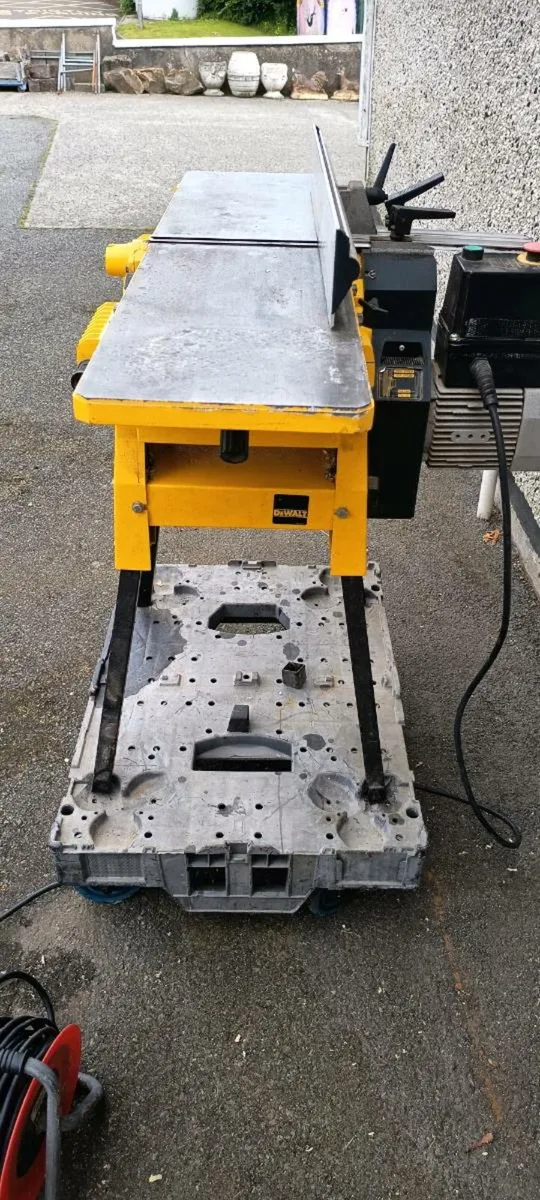 DeWalt  DW733S - Image 4