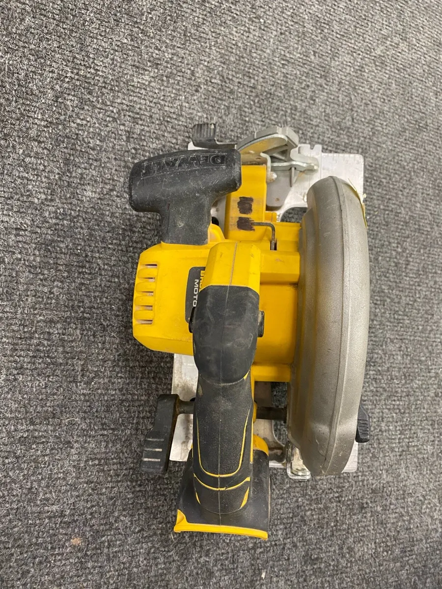Dewalt DCS570 Saw - Image 2