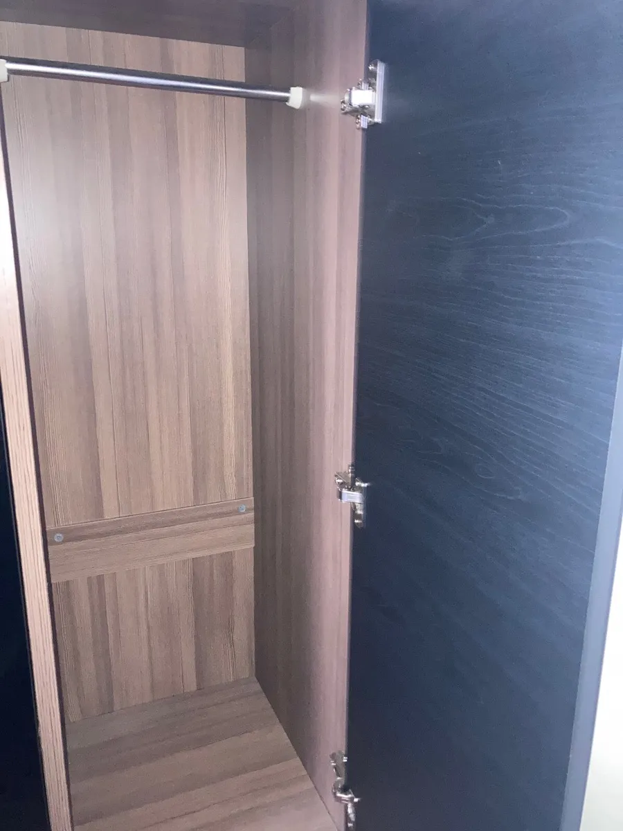 Wardrobe - Image 3
