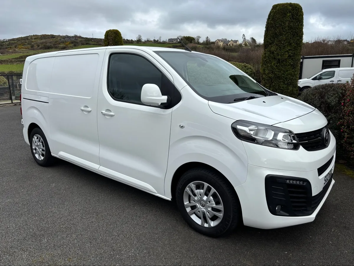 2020 Vauxhall Vivaro Sportive - Image 3