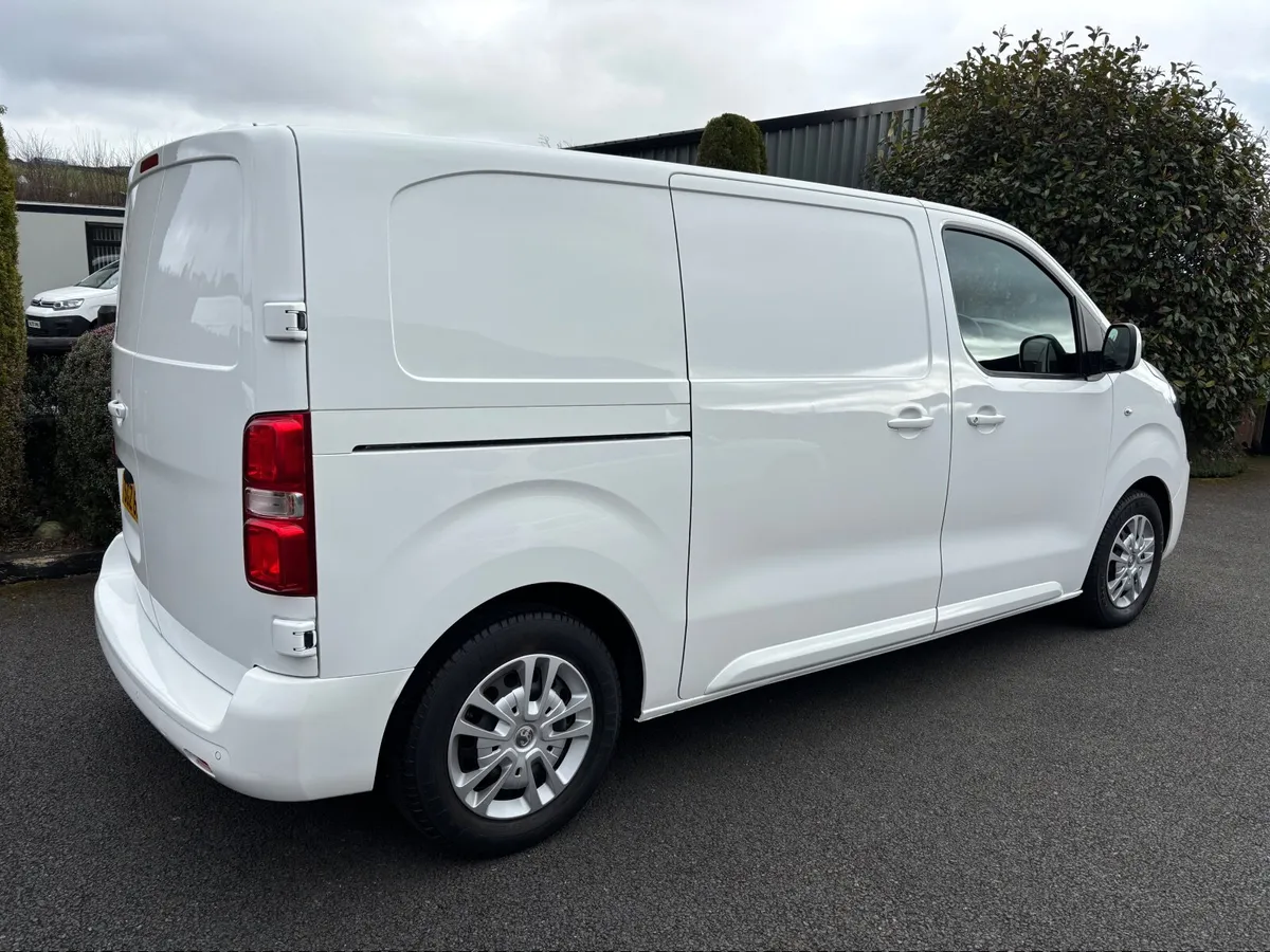 2020 Vauxhall Vivaro Sportive - Image 4