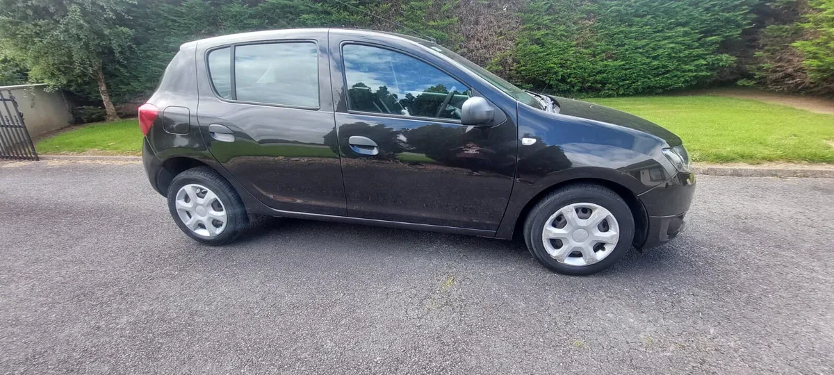 Dacia Sandero 2015 - Image 1