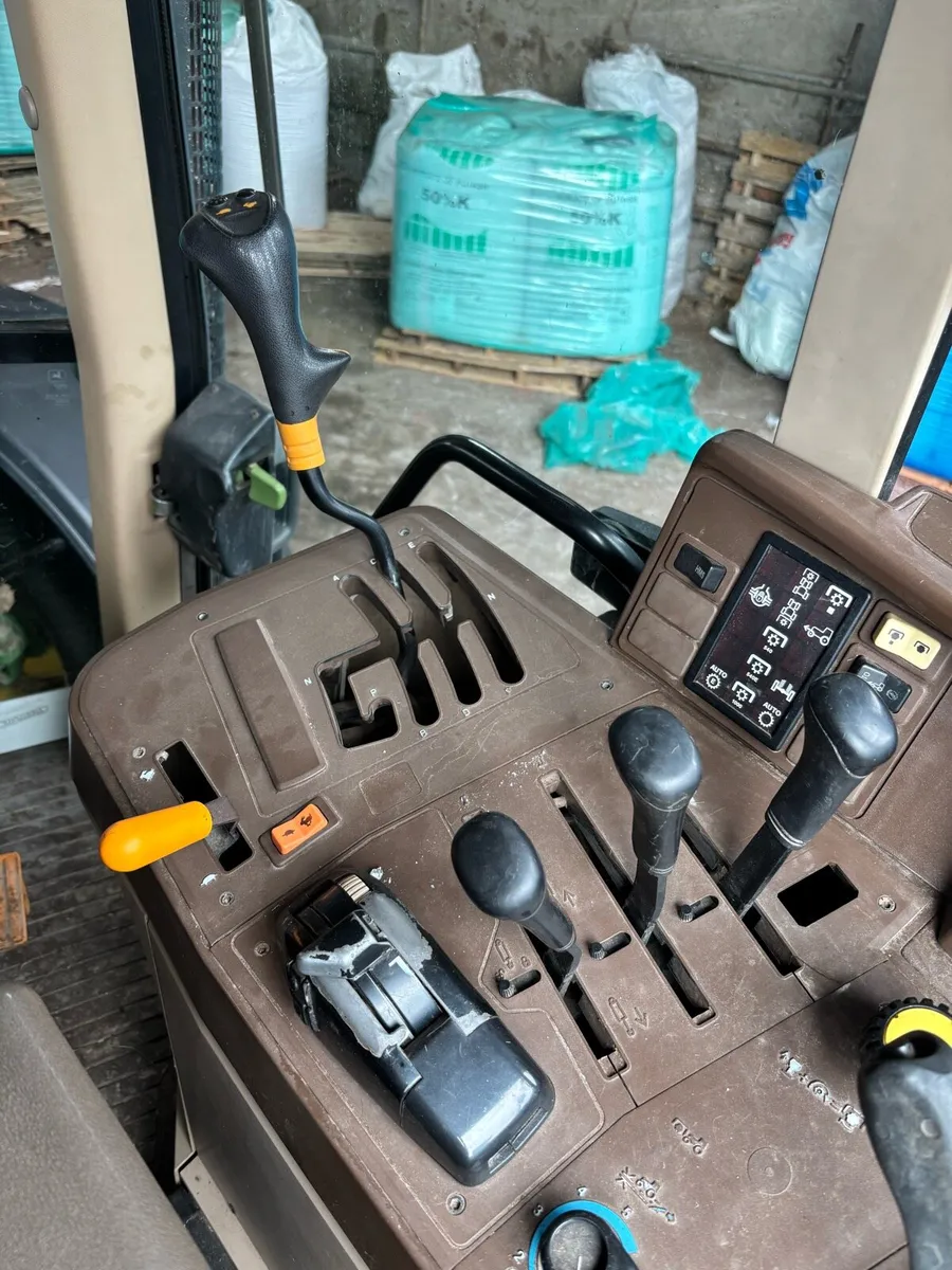 John Deere 6910 - Image 3
