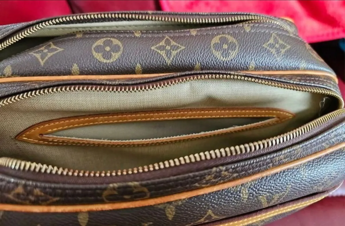 LV Mens reporter bag VINTAGE Exellent condition. - Image 4