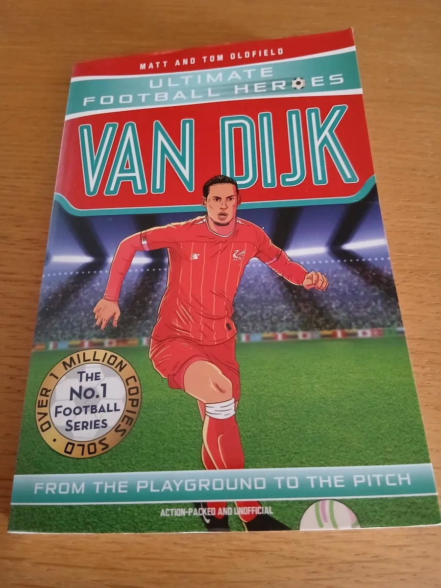 Ultimate Football Heroes Liverpool Books - Image 4