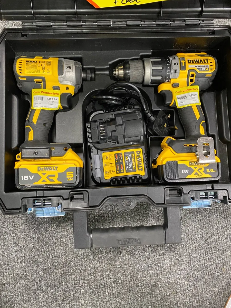 Dewalt Drill and Driver Set - Image 2