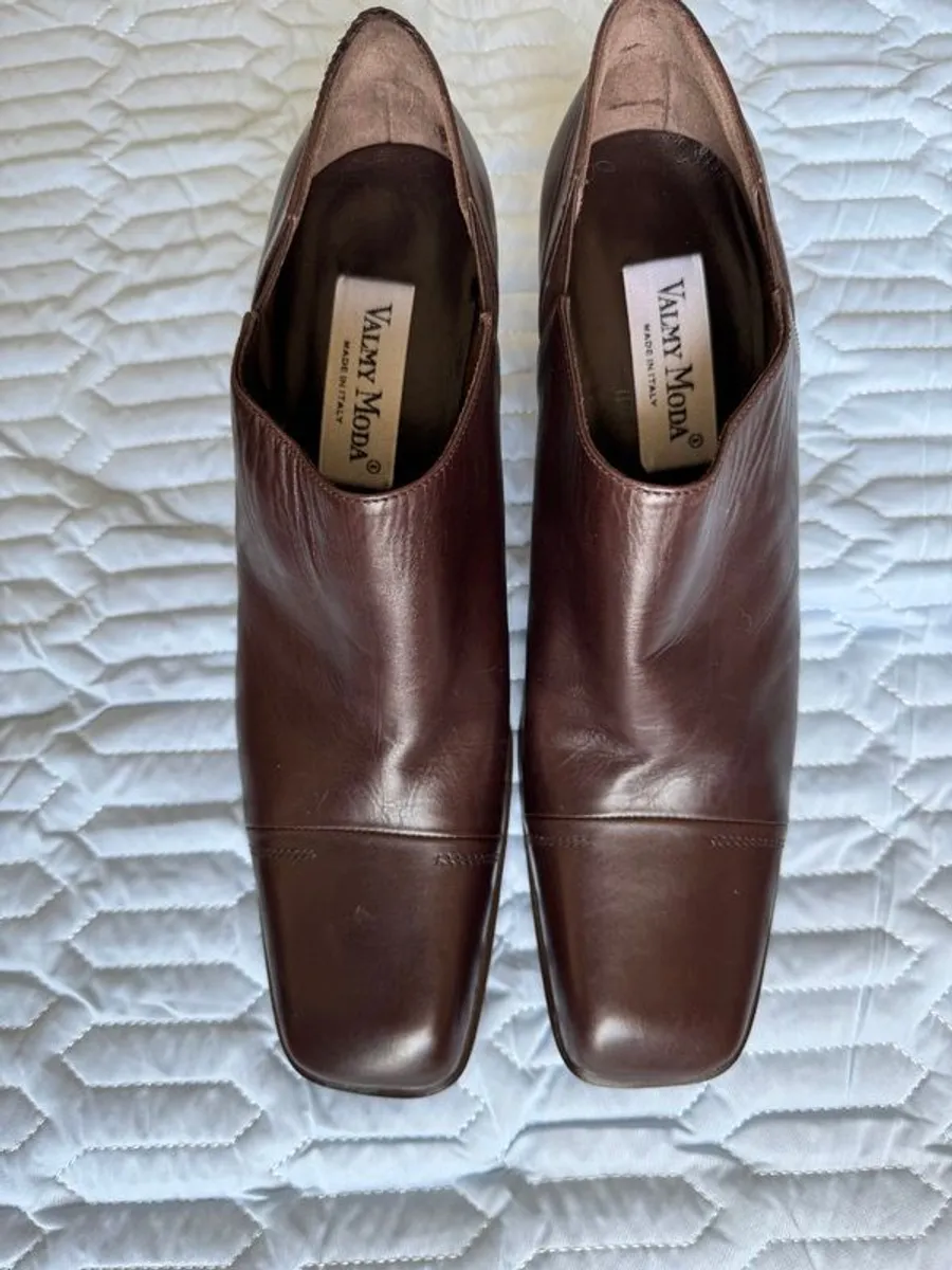 Unbelievably Soft, Comfortably Stylish Italian Leather Shoes. Valmy Moda. Less Than Half Price Paid. - Image 1