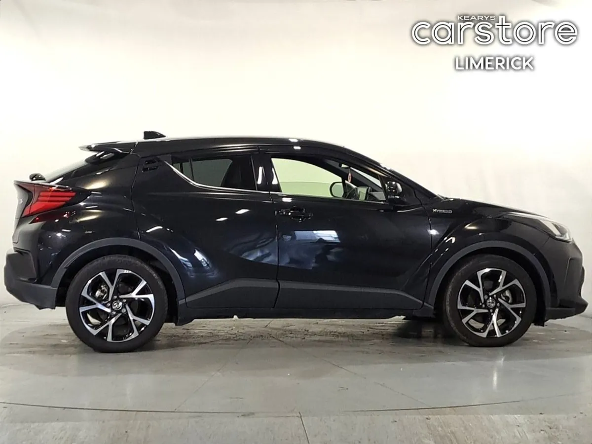Toyota C-HR 1.8 PET Hybrid 5DR - Image 2
