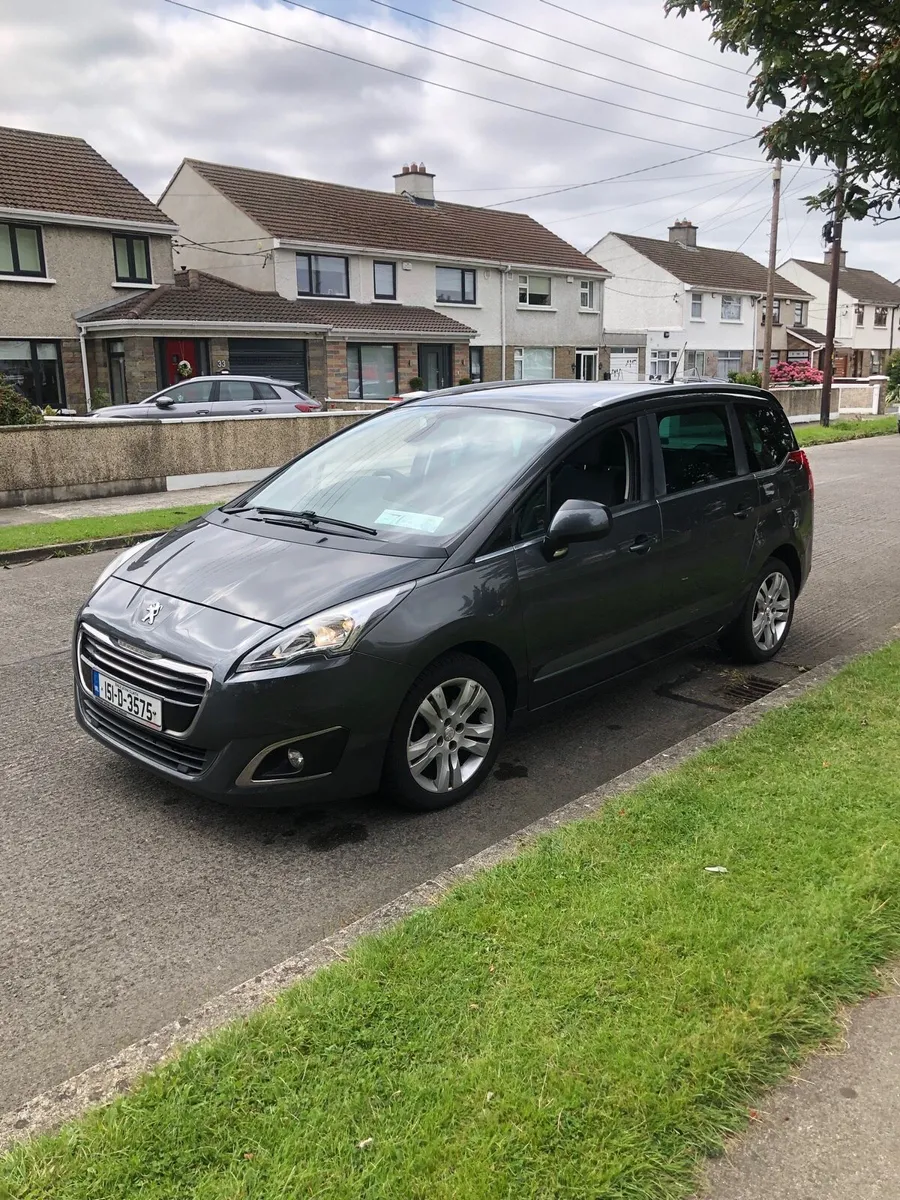 Peugeot 5008 - Image 1