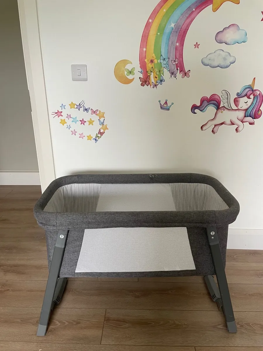 Crib - Image 1