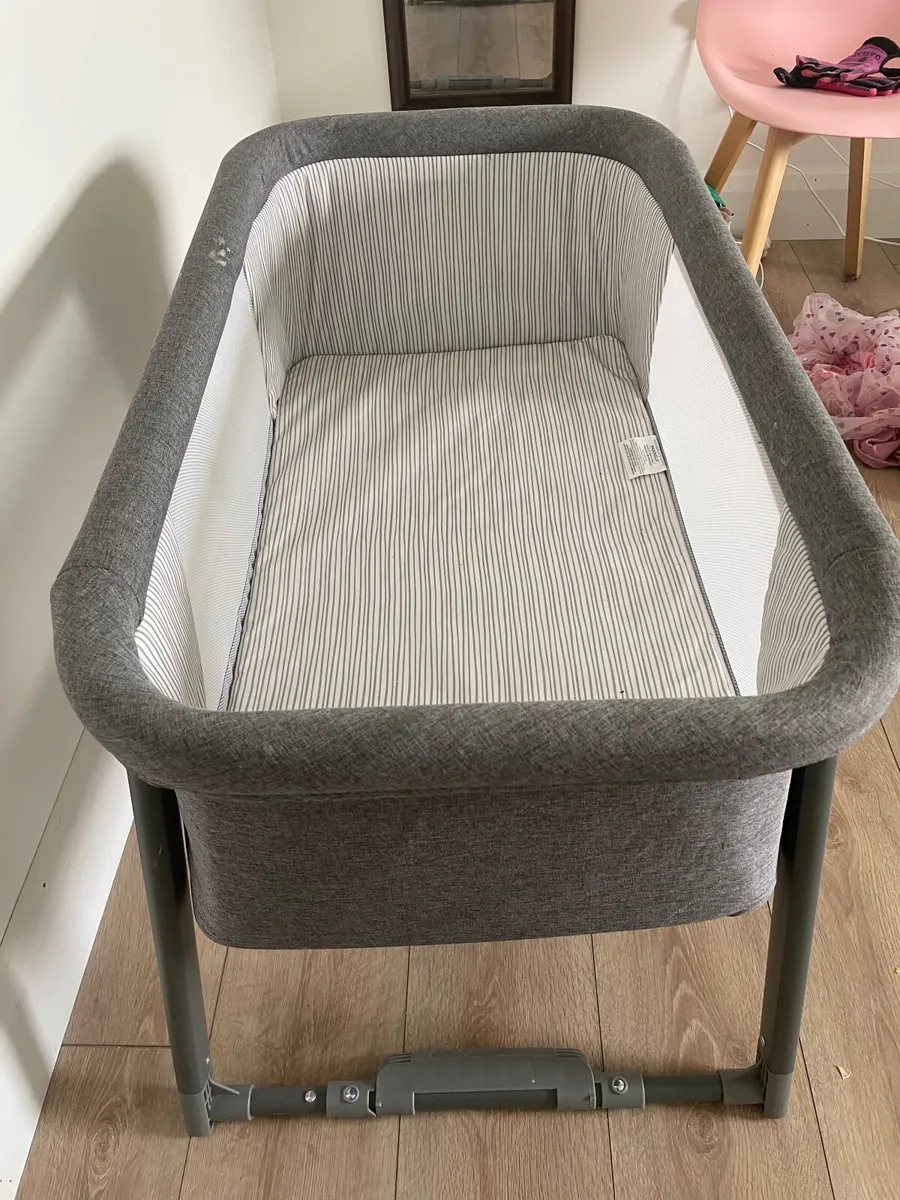 Crib - Image 2