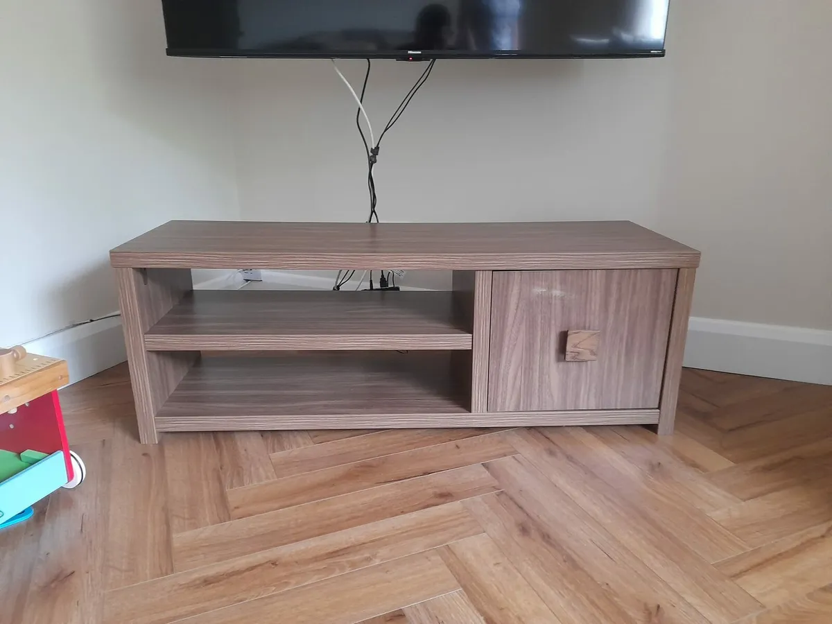 Tv stand - Image 1