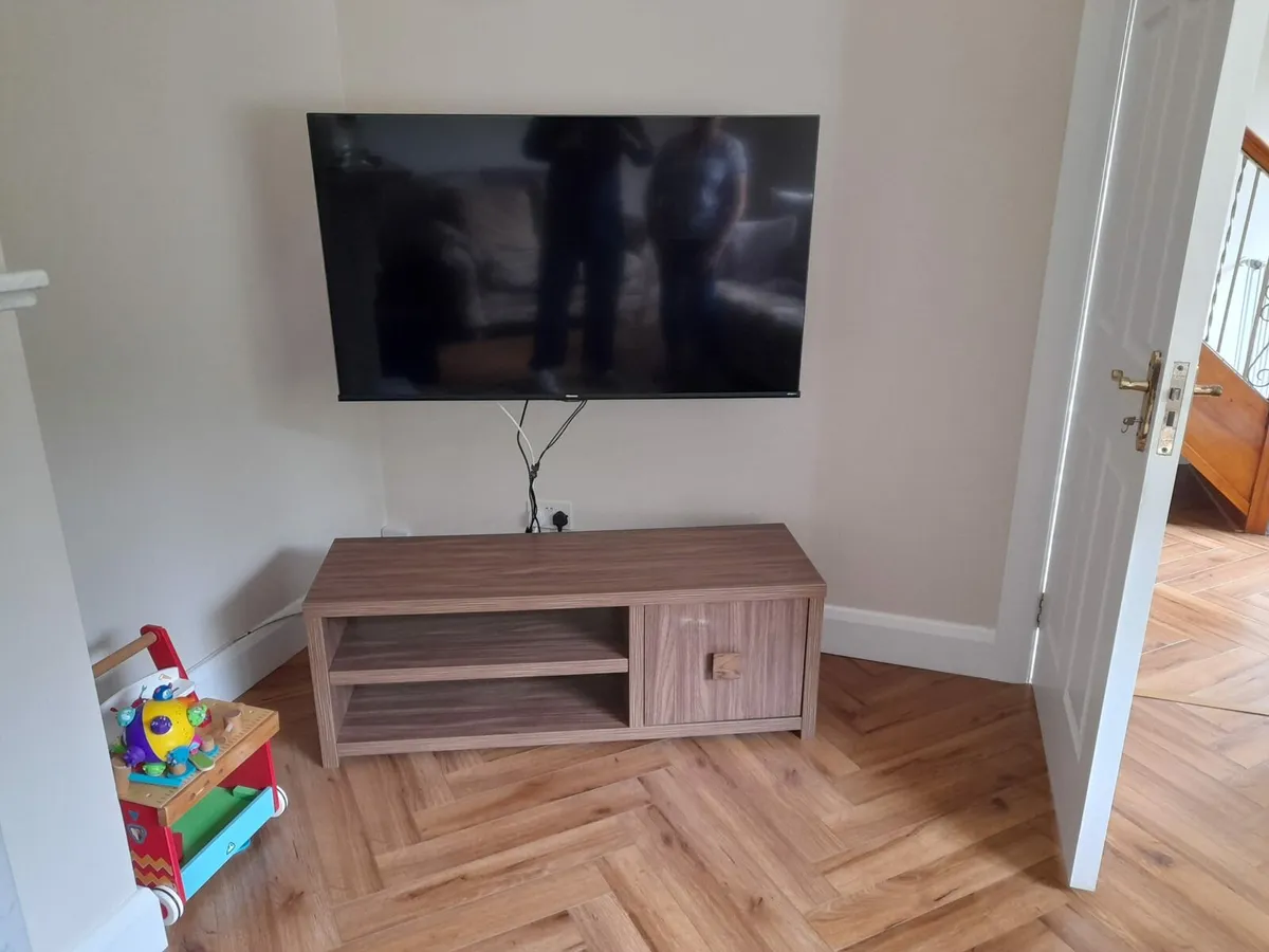 Tv stand - Image 2