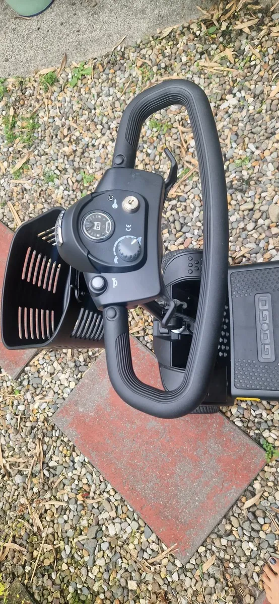 Mobility scooter - Image 2