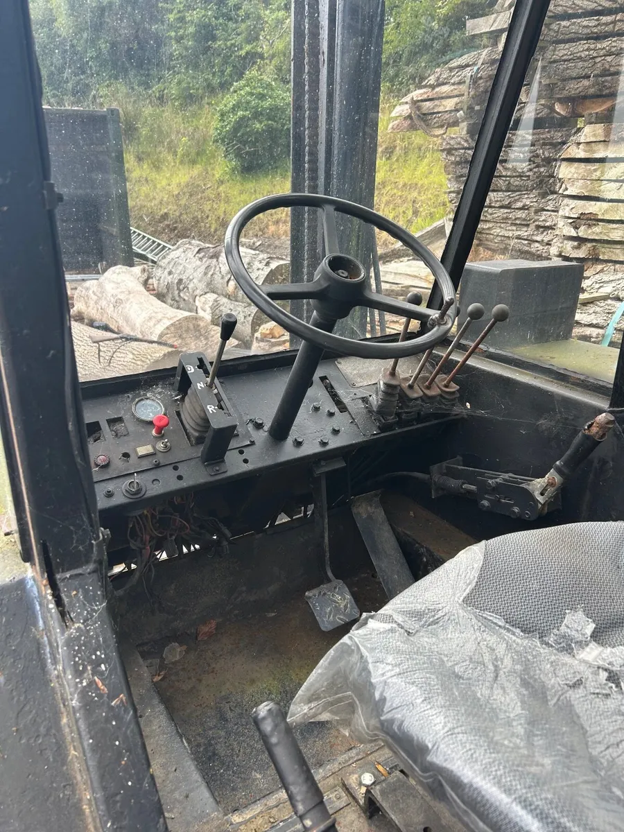 Sanderson Forklift - Image 3