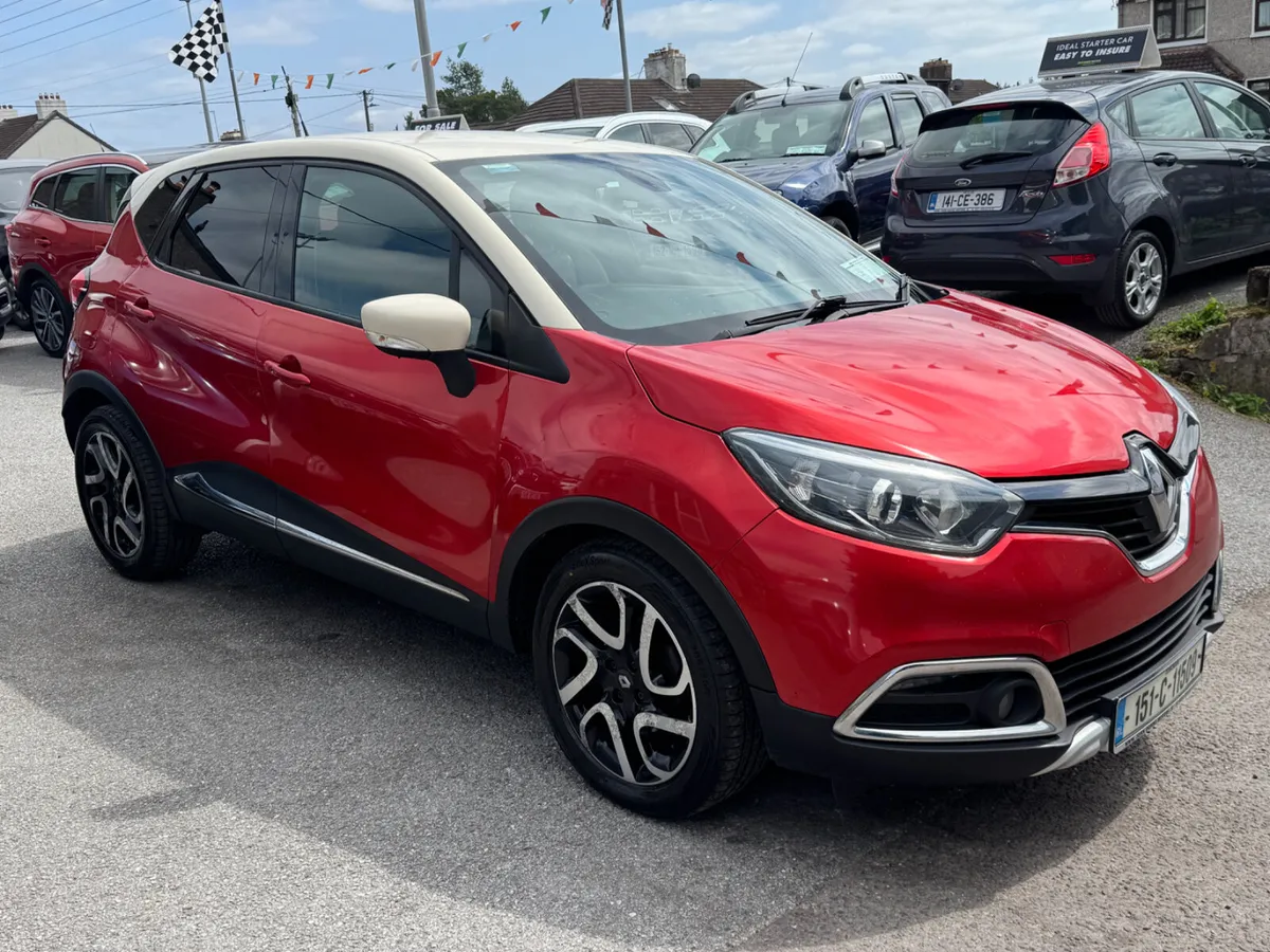 Renault Captur Signature high spec - Image 2