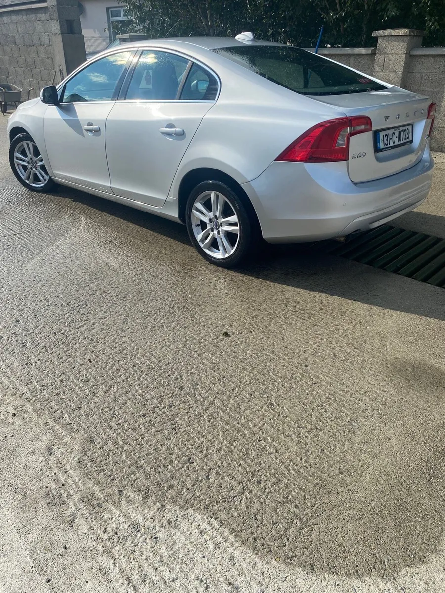 2013 Volvo s60 2.0 diesel - Image 4