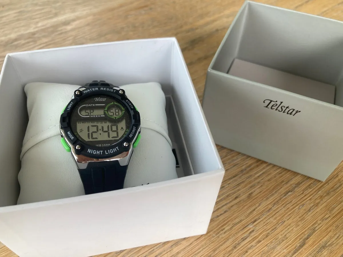 Child’s watch - Image 2
