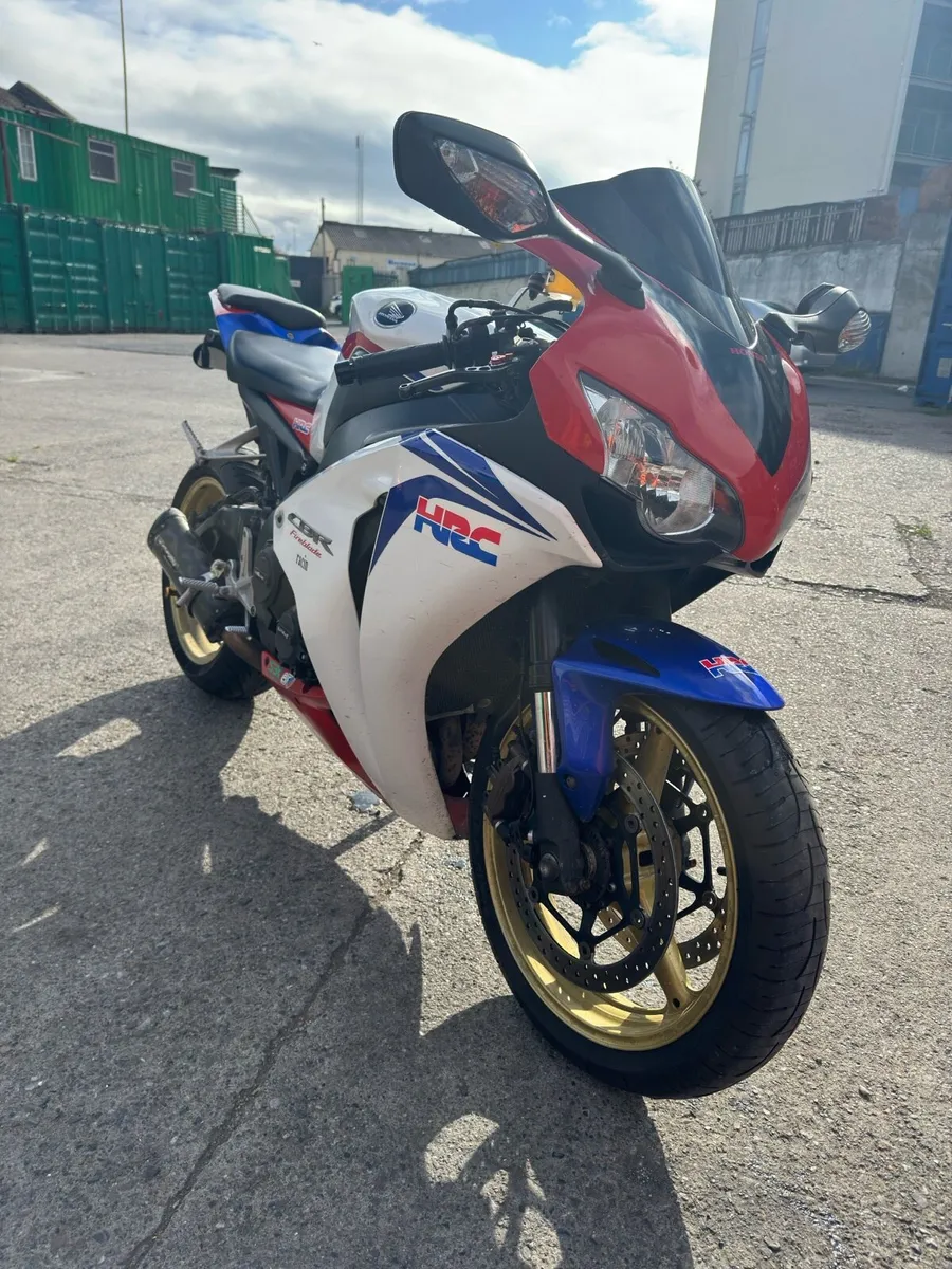 Motorcycle - Image 3