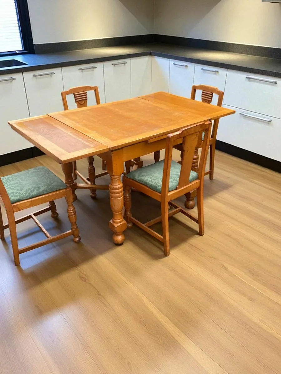 Vintage Table and Chairs x 4 - Extending - Image 4