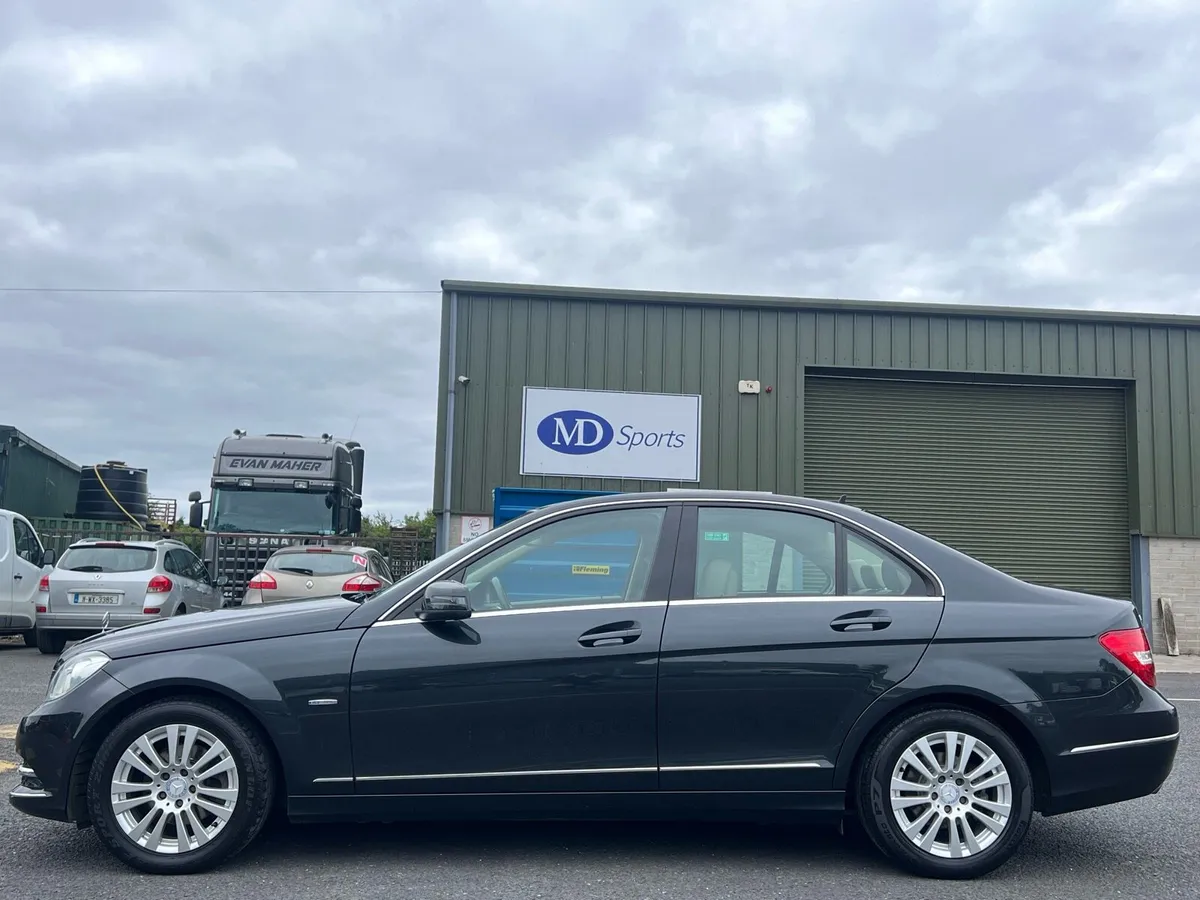 2012 Mercedes Benz C200 Auto (Low kms) - Image 4