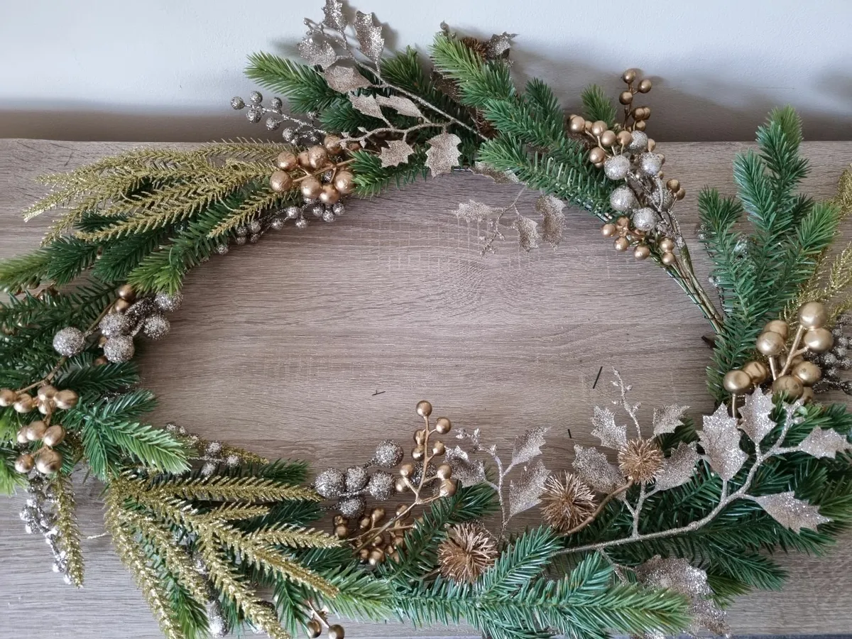 Natural gold berry garland 150cm - NEW - Image 3