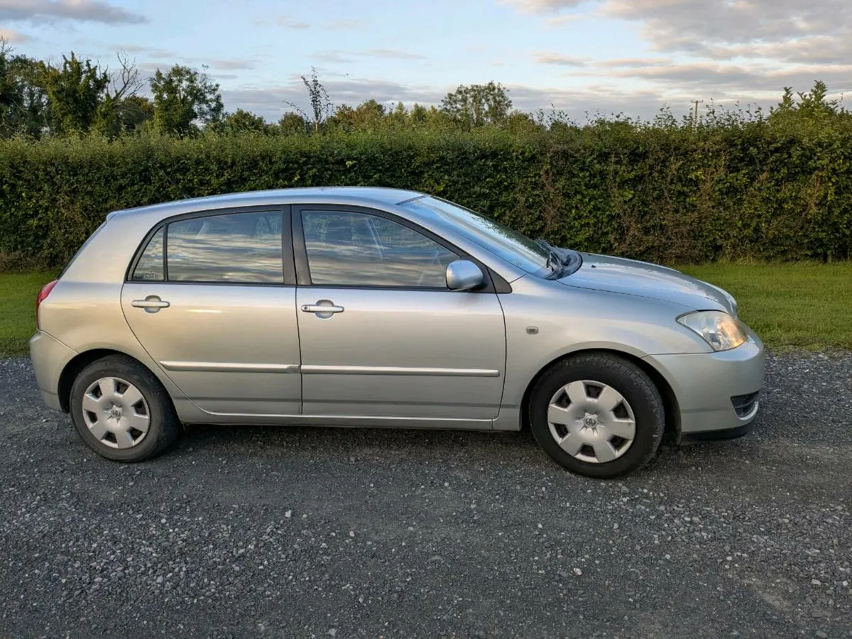 05 Toyota Corolla 1.4 petrol hatchback - NCT, tax - Image 1
