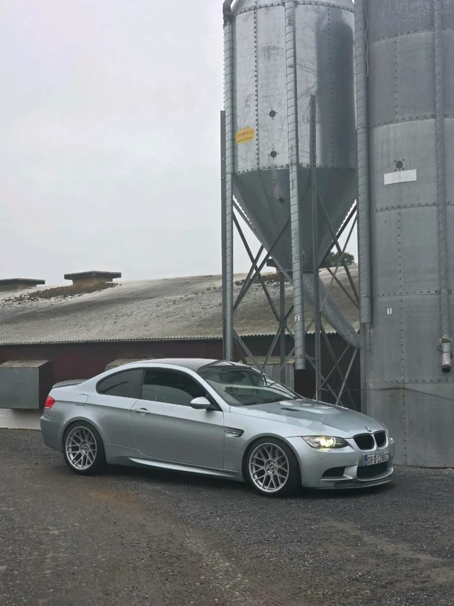 O8 bmw m3 - Image 2