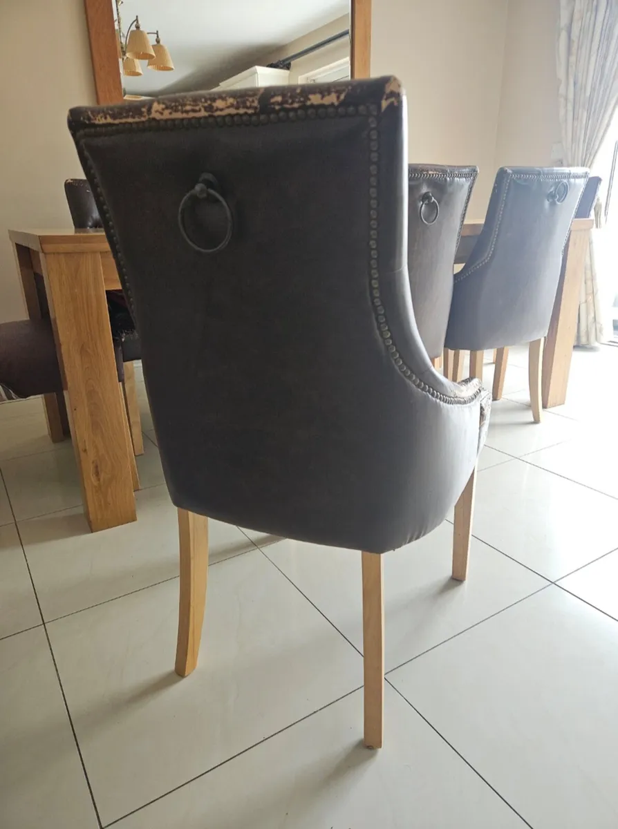 8 Chairs for sale.. - Image 4