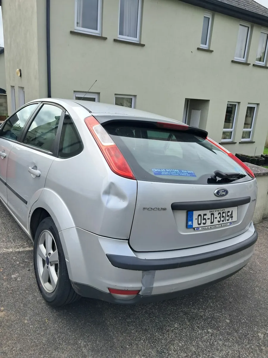 Ford Focus 2005 - Image 2