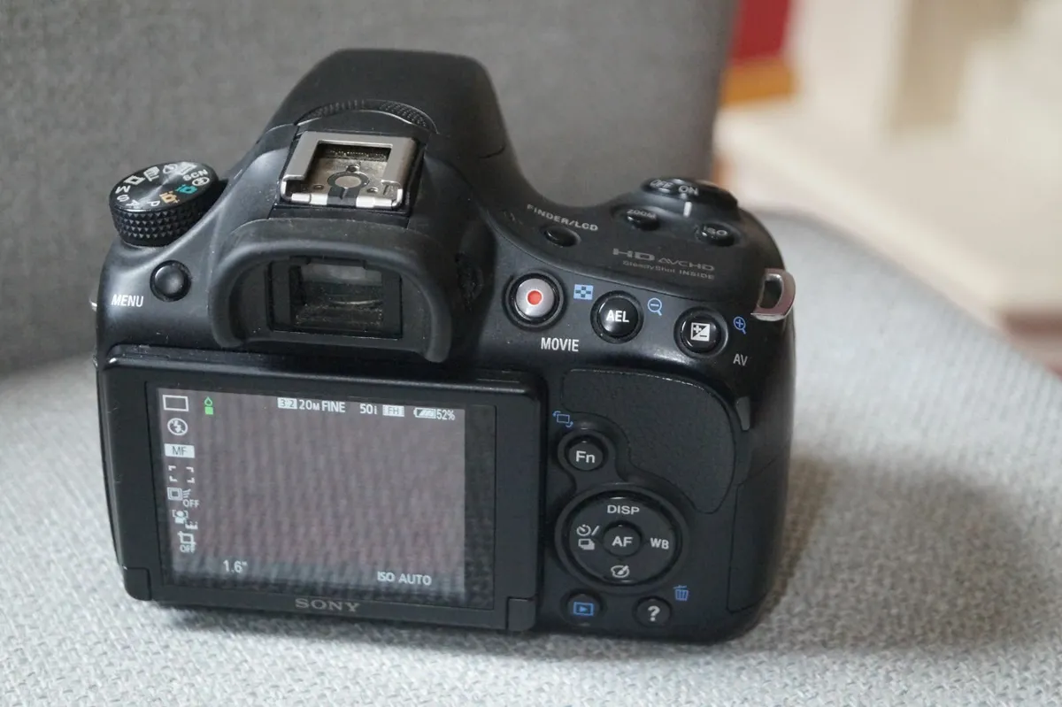 Sony Alpha A58 camera - Image 3