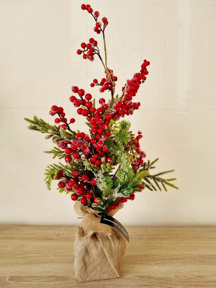 Fern and berry table top red tree H60cm Meadows an - Image 3