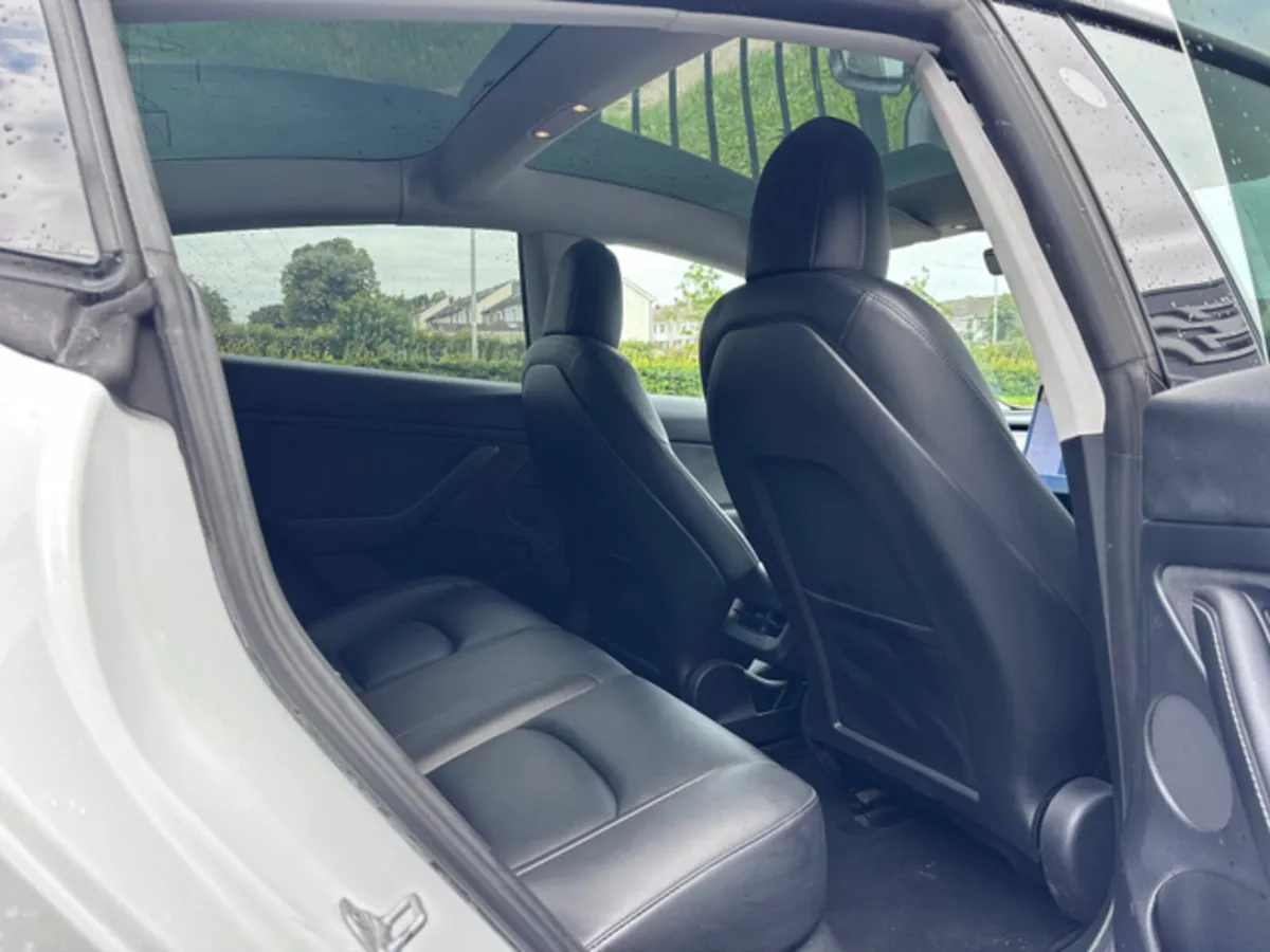 2021 TESLA MODEL 3 3 LONG RANGE AWD - Image 4