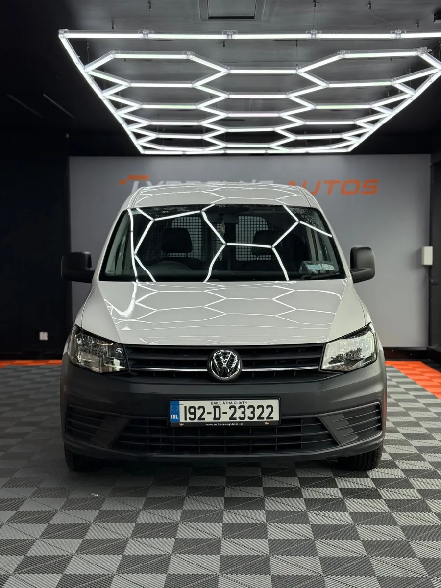 VW Caddy MAXI 2.0TDI "NEW DOE&ONLY 36K KMS" 2019 - Image 2